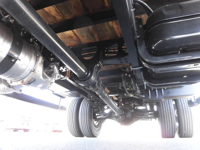 三菱ふそうファイタークレーン4段中型（4t）[写真17]