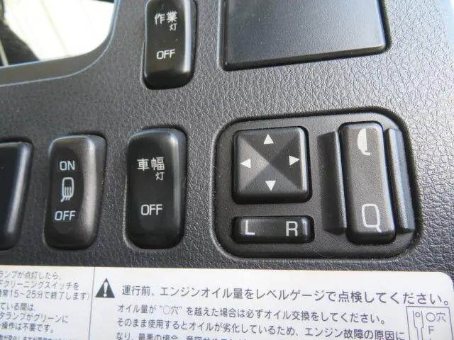 三菱ふそうファイター平ボディ増トン（6t・8t）[写真16]