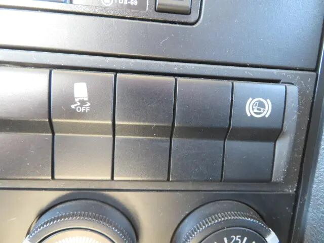 三菱ふそうファイター平ボディ増トン（6t・8t）[写真19]