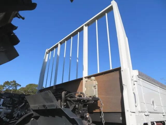 三菱ふそうファイター平ボディ増トン（6t・8t）[写真30]