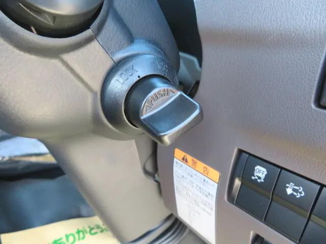 三菱ふそうキャンターダンプ小型（2t・3t）[写真20]