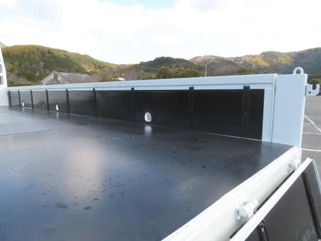 三菱ふそうファイタークレーン4段増トン（6t・8t）[写真23]