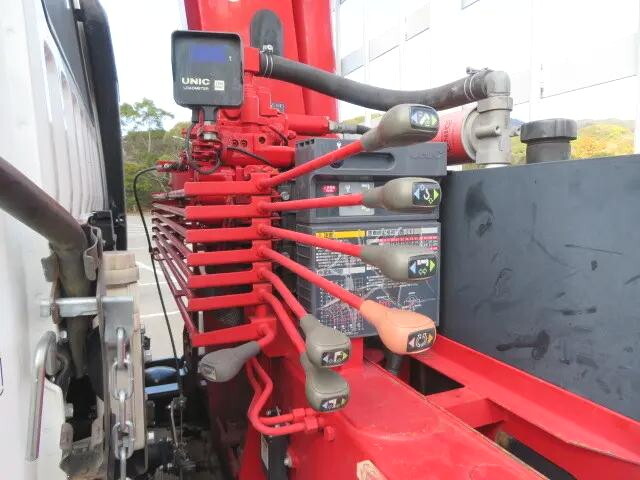 三菱ふそうファイタークレーン4段増トン（6t・8t）[写真28]