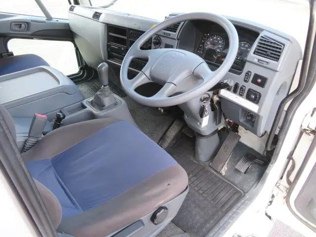 三菱ふそうファイタークレーン4段増トン（6t・8t）[写真08]