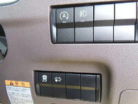 三菱ふそうキャンター平ボディ小型（2t・3t）[写真18]