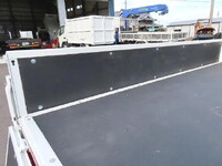 三菱ふそうキャンター平ボディ小型（2t・3t）[写真27]