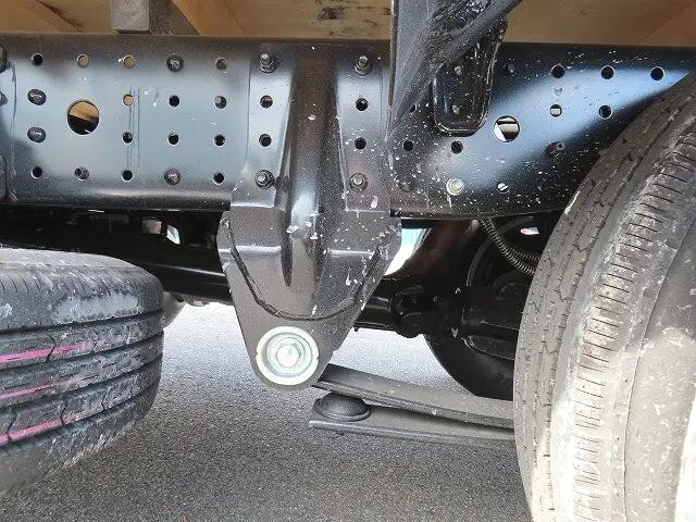 三菱ふそうキャンター平ボディ小型（2t・3t）[写真38]