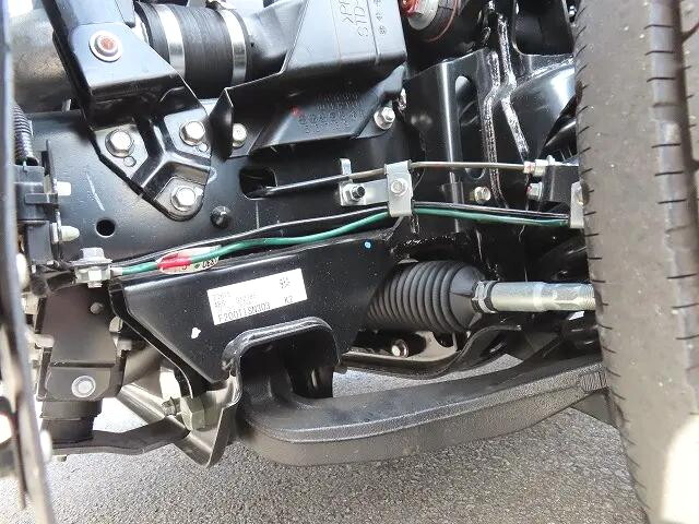 三菱ふそうキャンター平ボディ小型（2t・3t）[写真40]