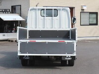 三菱ふそうキャンター平ボディ小型（2t・3t）[写真09]