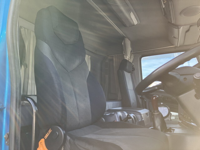 日野プロフィア冷凍車（冷蔵車）大型（10t）[写真30]