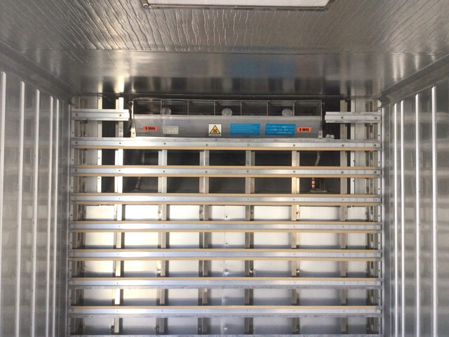 日野プロフィア冷凍車（冷蔵車）大型（10t）[写真06]