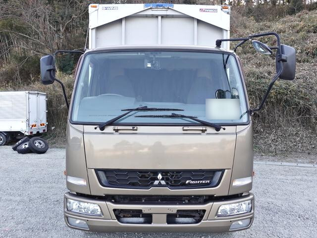 三菱ふそうファイターアルミウイング中型（4t）[写真03]