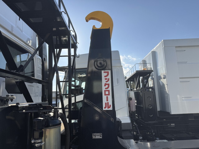 日野プロフィアコンテナ専用車大型（10t）[写真20]