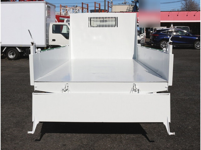 三菱ふそうキャンターダンプ小型（2t・3t）[写真12]