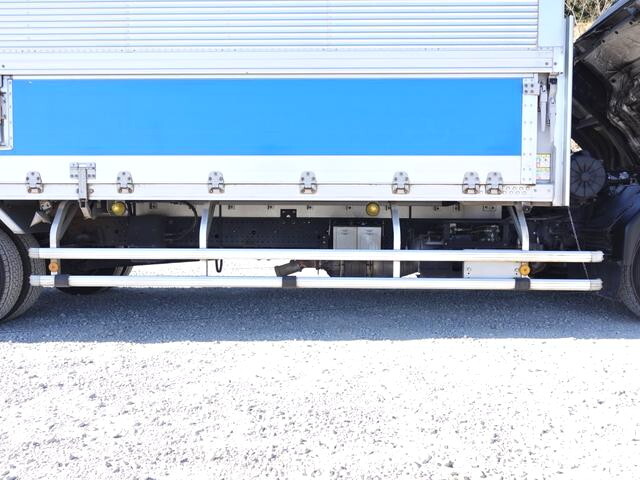 いすゞフォワードアルミウイング中型（4t）[写真19]