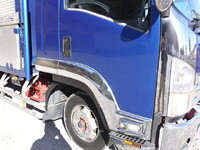 いすゞフォワードアルミウイング中型（4t）[写真05]