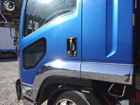 いすゞフォワードアルミウイング中型（4t）[写真09]