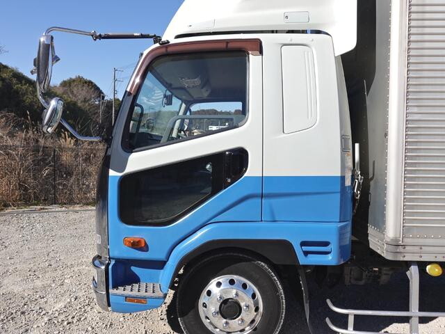 三菱ふそうファイターアルミバン中型（4t）[写真12]