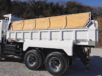 日野プロフィアダンプ大型（10t）[写真13]