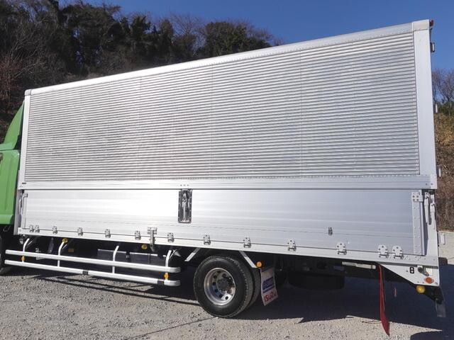 いすゞフォワードアルミウイング中型（4t）[写真13]