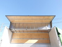 いすゞフォワードアルミウイング中型（4t）[写真16]