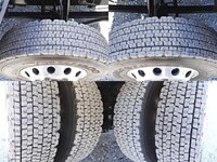 いすゞフォワードアルミウイング中型（4t）[写真24]