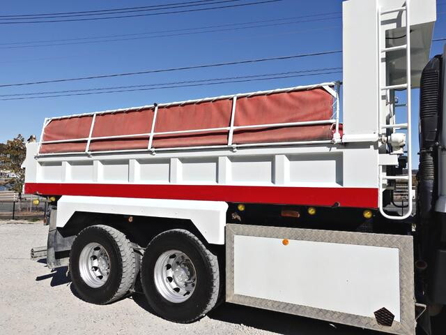 三菱ふそうスーパーグレートダンプ大型（10t）[写真07]