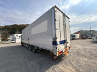 三菱ふそうスーパーグレートアルミウイング大型（10t）[写真02]