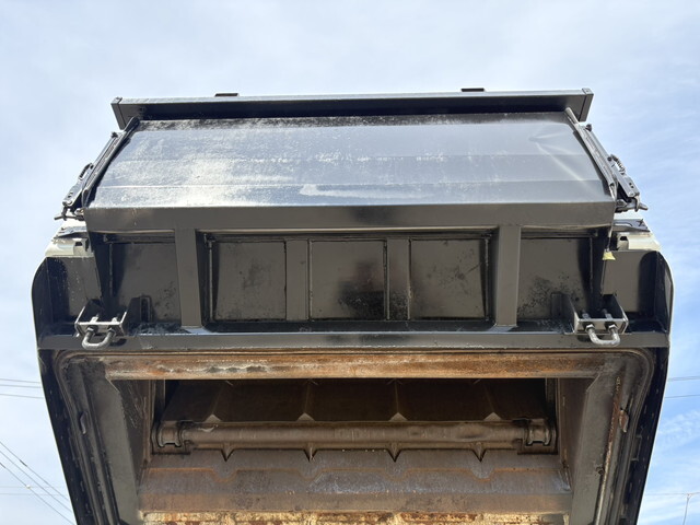 いすゞエルフパッカー車（塵芥車）小型（2t・3t）[写真14]
