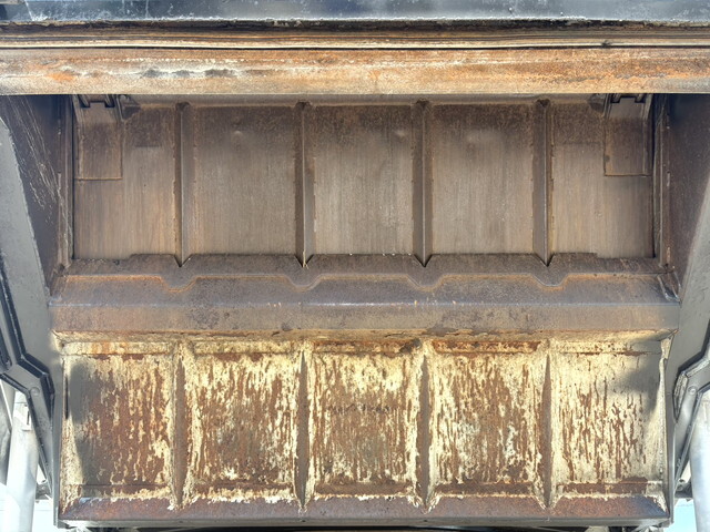 いすゞエルフパッカー車（塵芥車）小型（2t・3t）[写真15]