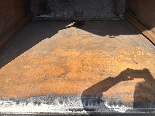 いすゞエルフパッカー車（塵芥車）小型（2t・3t）[写真17]