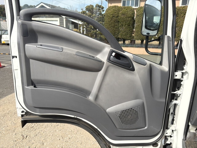 いすゞエルフパッカー車（塵芥車）小型（2t・3t）[写真27]