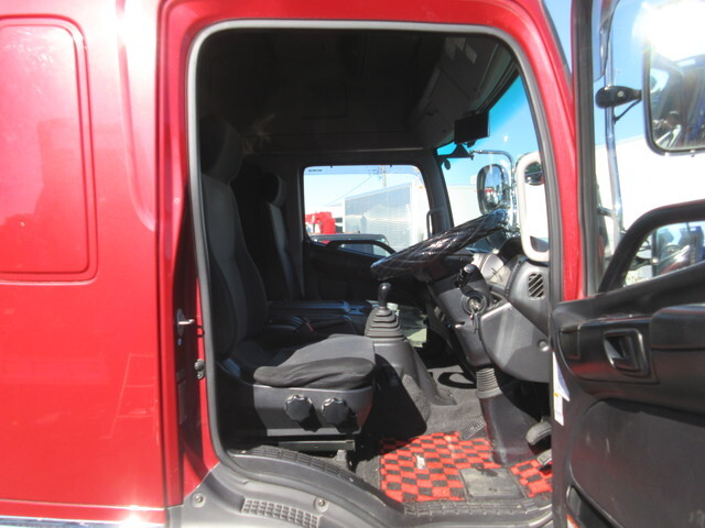 日野レンジャーアルミウイング中型（4t）[写真10]