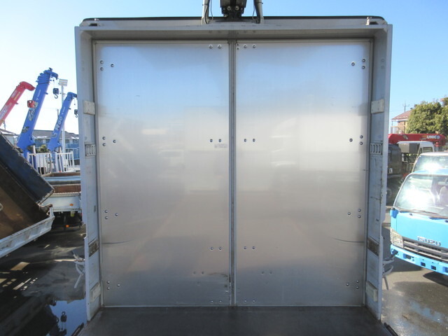 日野レンジャーアルミウイング中型（4t）[写真30]