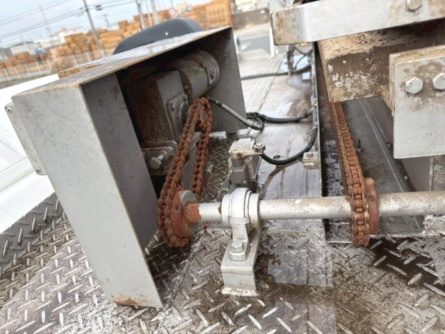 日野プロフィアバルク車（粉粒体運搬車）大型（10t）[写真11]