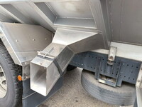 日野プロフィアバルク車（粉粒体運搬車）大型（10t）[写真16]