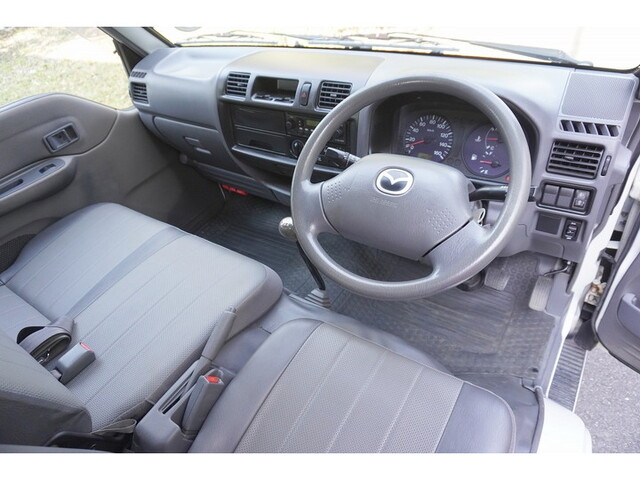 マツダボンゴ平ボディ小型（2t・3t）[写真14]