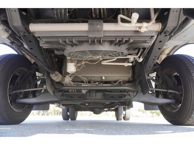 マツダボンゴ平ボディ小型（2t・3t）[写真21]