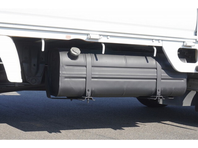 マツダボンゴ平ボディ小型（2t・3t）[写真24]