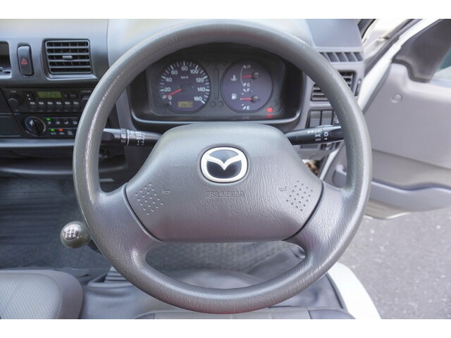 マツダボンゴ平ボディ小型（2t・3t）[写真30]