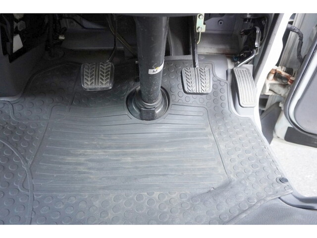 マツダボンゴ平ボディ小型（2t・3t）[写真32]