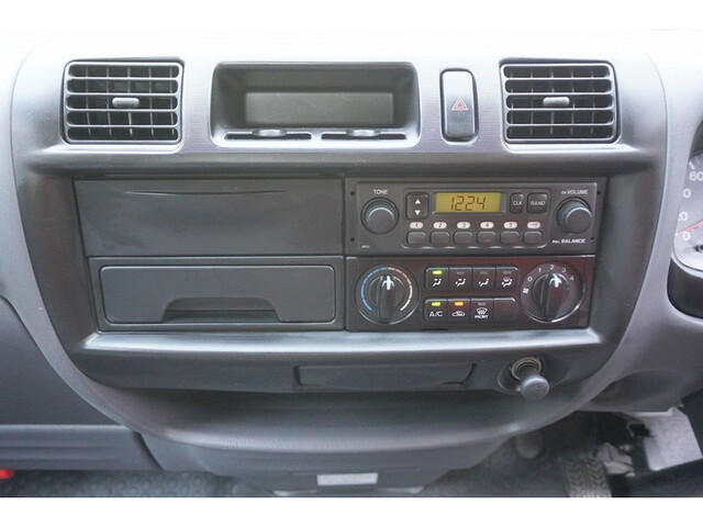 マツダボンゴ平ボディ小型（2t・3t）[写真34]