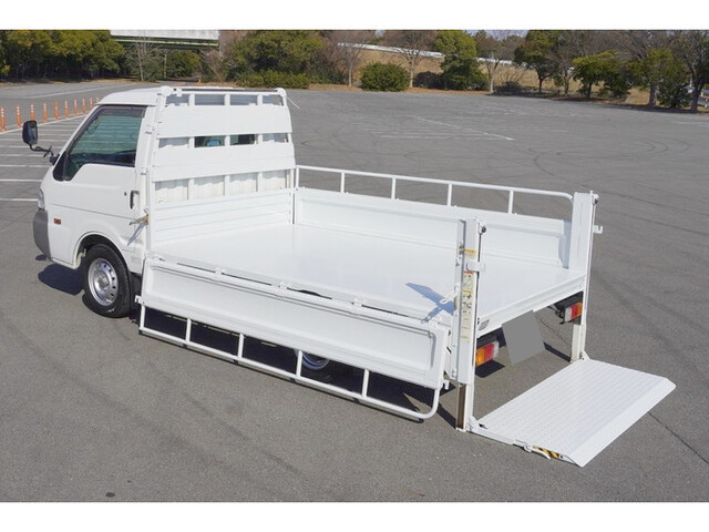 マツダボンゴ平ボディ小型（2t・3t）[写真08]