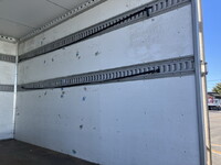 いすゞエルフパネルバン小型（2t・3t）[写真16]