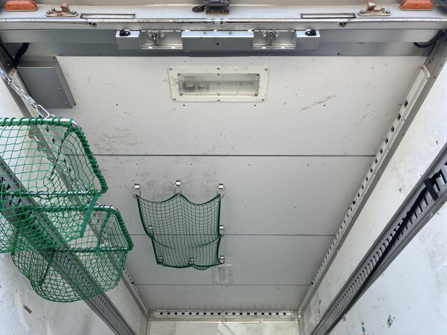 いすゞエルフパネルバン小型（2t・3t）[写真18]