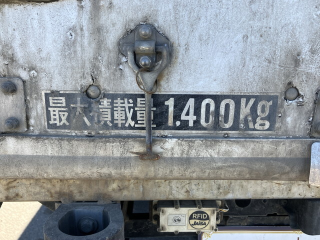 いすゞエルフパネルバン小型（2t・3t）[写真20]