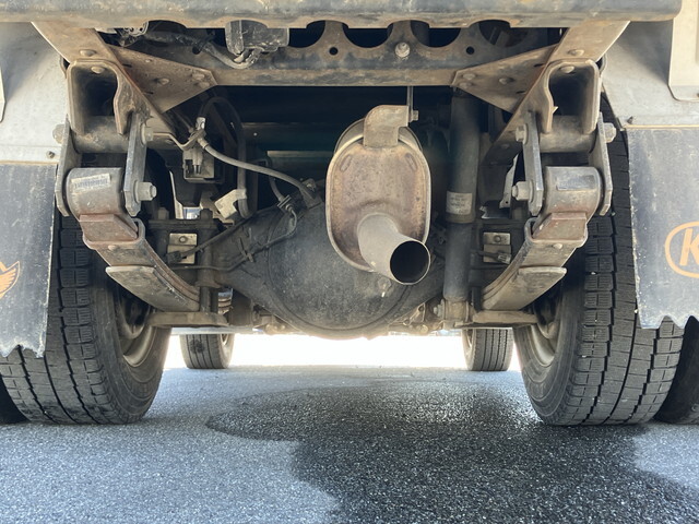 いすゞエルフパネルバン小型（2t・3t）[写真27]