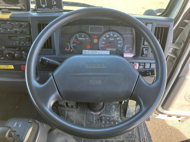 いすゞエルフパネルバン小型（2t・3t）[写真34]