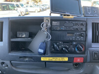 いすゞエルフパネルバン小型（2t・3t）[写真37]