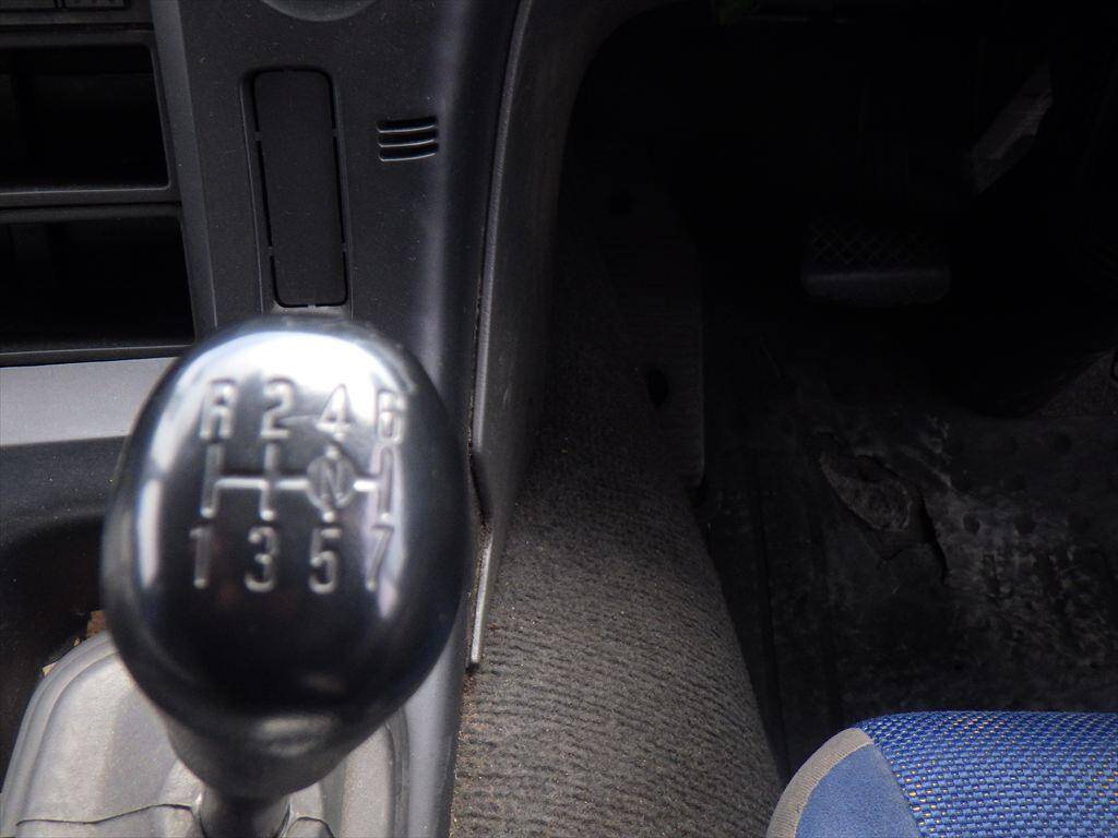 いすゞギガ深ダンプ（土砂禁ダンプ）大型（10t）[写真21]